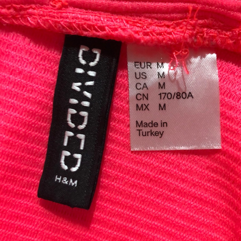 Divided H&M hot pink skirt size medium - Picture 4 of 5